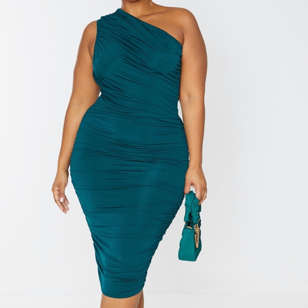 Plus Slinky Ruched Emerald Green One Shoulder Dress